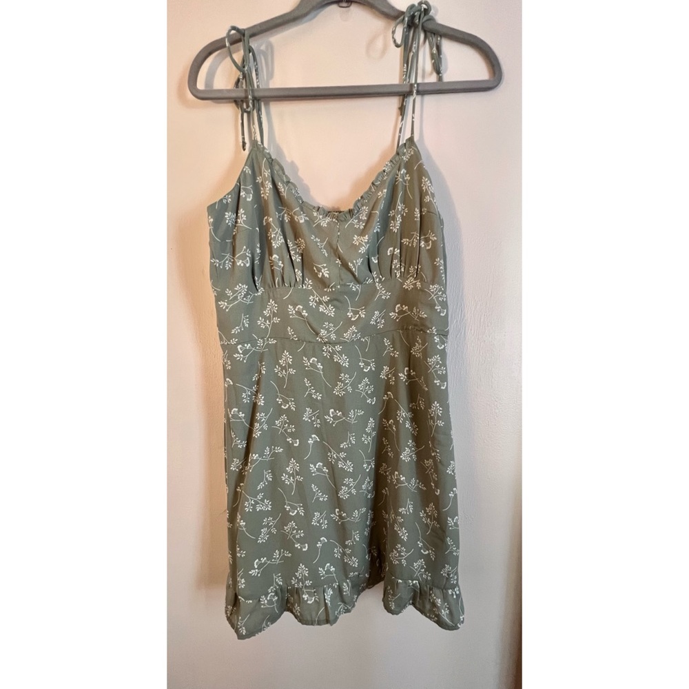 Abercrombie & Fitch Medium Green Floral Dress